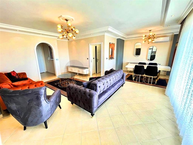 شقة فسيحة 3 + 1 في حي أفسالار