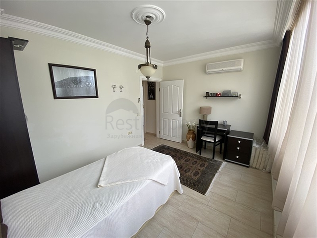 شقة فسيحة من أربع غرف نوم مع إطلالة بانورامية مفتوحة على الجبال