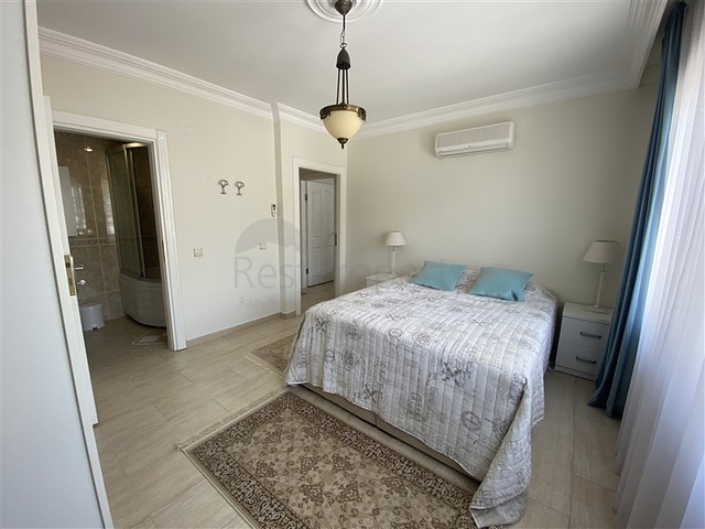 شقة فسيحة من أربع غرف نوم مع إطلالة بانورامية مفتوحة على الجبال