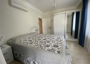 شقة فسيحة من أربع غرف نوم مع إطلالة بانورامية مفتوحة على الجبال