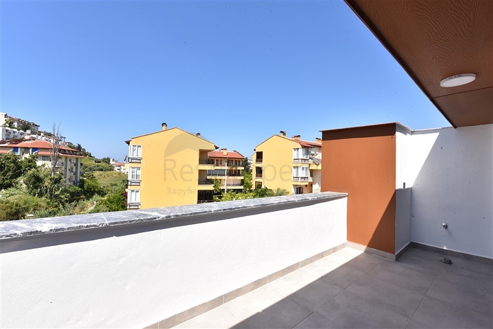 فيلا مع مسبح في منطقة أفسالار