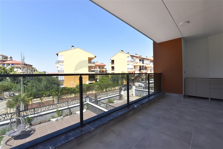 فيلا مع مسبح في منطقة أفسالار