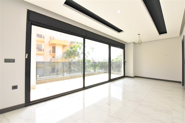 فيلا مع مسبح في منطقة أفسالار