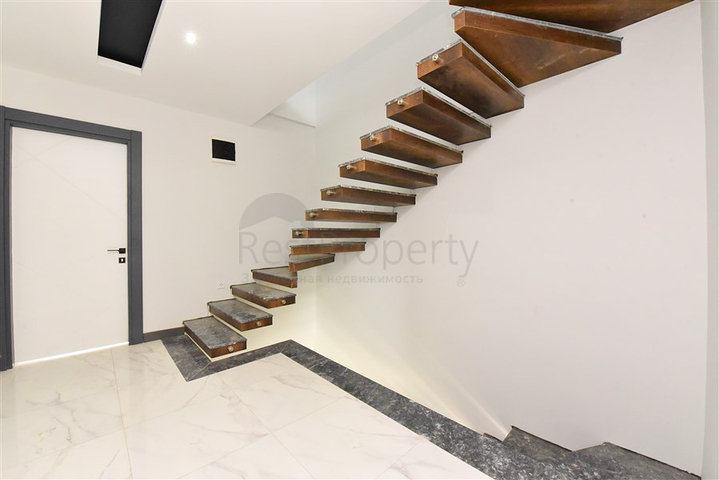 فيلا مع مسبح في منطقة أفسالار