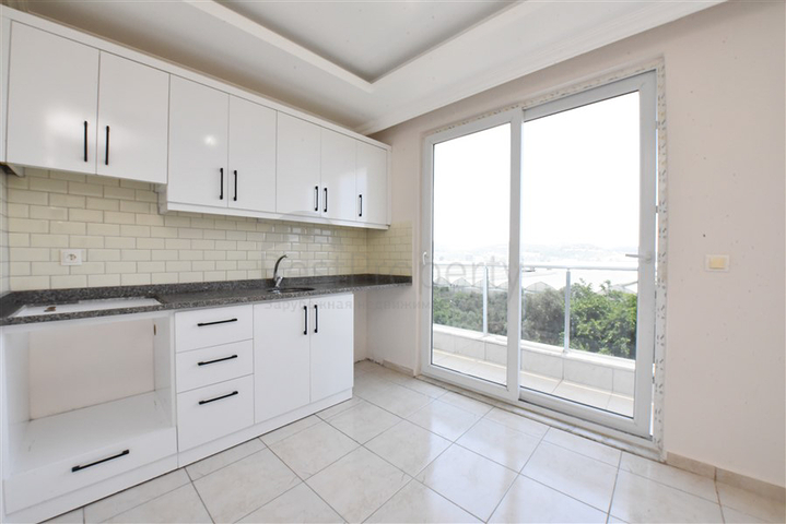 بنتهاوس كبير 4 + 1 مع مناظر خلابة في منطقة دميرتاش