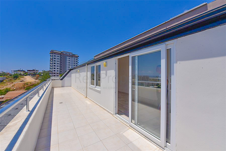 بنتهاوس كبير 4 + 1 مع مناظر خلابة في منطقة دميرتاش