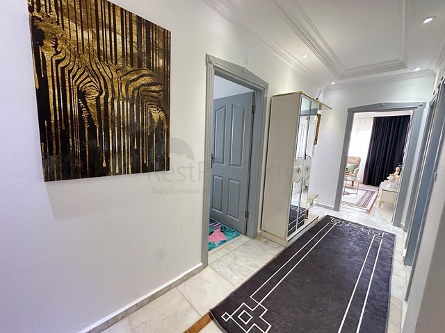 شقة 2 + 1 ، تم تجديدها حديثا ، على بعد 400 متر من البحر