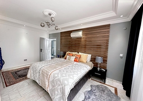 شقة 2 + 1 ، تم تجديدها حديثا ، على بعد 400 متر من البحر