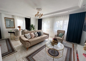 شقة 2 + 1 ، تم تجديدها حديثا ، على بعد 400 متر من البحر