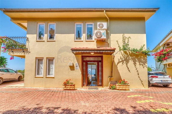 فيلا منفصلة 3 + 1 في مجمع واسع النطاق في منطقة كارجيجاك