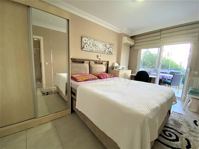 شقة فسيحة 2 + 1 على بعد 300 متر من البحر في منطقة أوبا