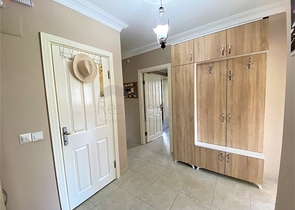 شقة فسيحة 2 + 1 على بعد 300 متر من البحر في منطقة أوبا