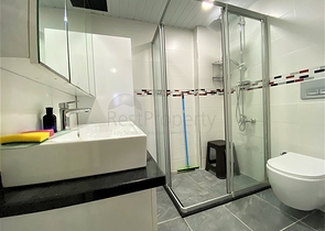 شقة فسيحة 2 + 1 على بعد 300 متر من البحر في منطقة أوبا