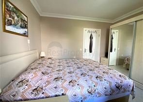 شقة فسيحة 2 + 1 على بعد 300 متر من البحر في منطقة أوبا