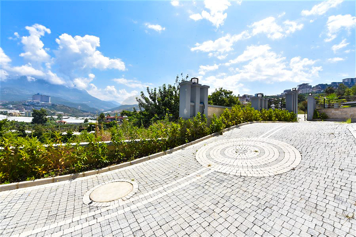 فيلا 4+1 بتصميم عصري في منطقة كارجيجاك الخلابة