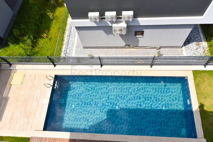 فيلا 4+1 بتصميم عصري في منطقة كارجيجاك الخلابة