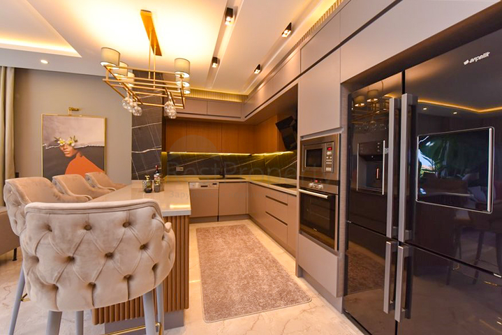 فيلا 4+1 بتصميم عصري في منطقة كارجيجاك الخلابة