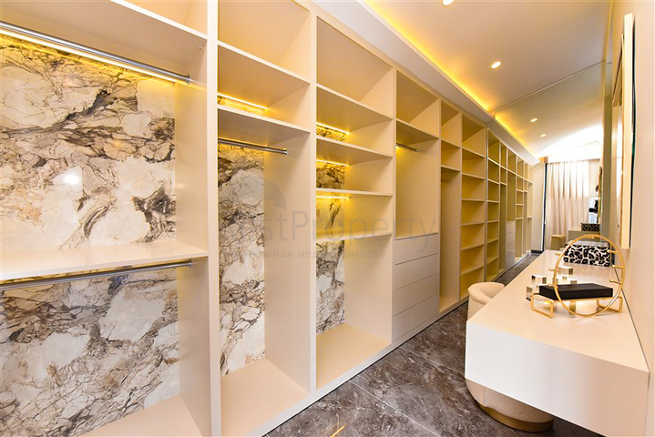 فيلا 4+1 بتصميم عصري في منطقة كارجيجاك الخلابة