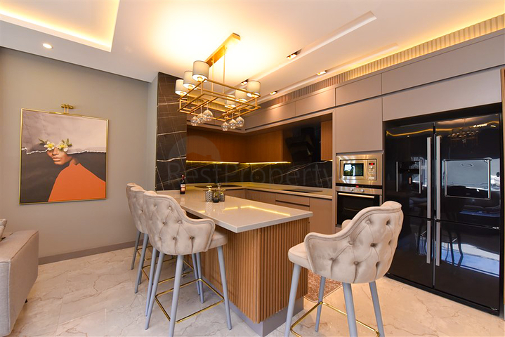 فيلا 4+1 بتصميم عصري في منطقة كارجيجاك الخلابة