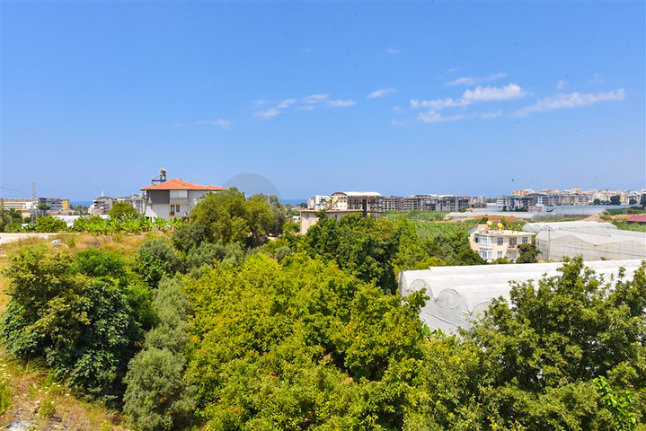 فيلا 4+1 بتصميم عصري في منطقة كارجيجاك الخلابة