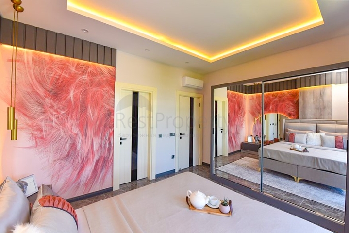 فيلا 4+1 بتصميم عصري في منطقة كارجيجاك الخلابة