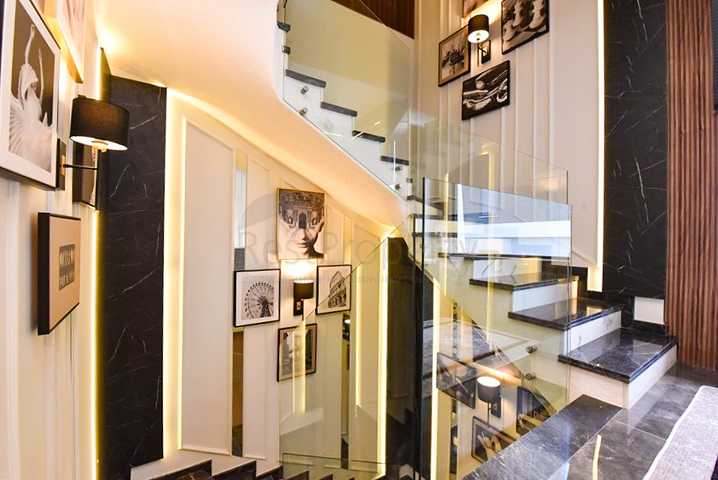 فيلا 4+1 بتصميم عصري في منطقة كارجيجاك الخلابة