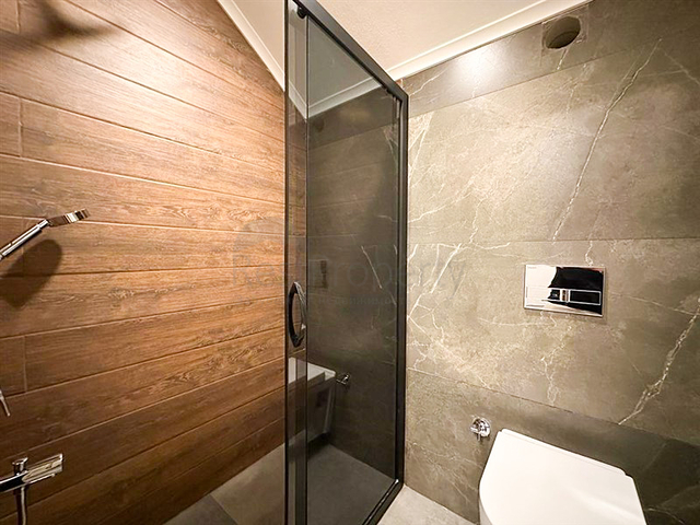 فيلا 4+1 بتصميم عصري في منطقة كارجيجاك الخلابة