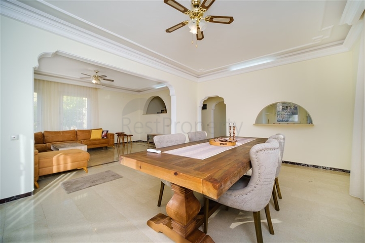 فيلا 3+1 في منطقة كوناكلي