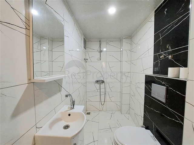 شقة 1+1 على بعد 150 متر فقط من البحر في منطقة محمودلار