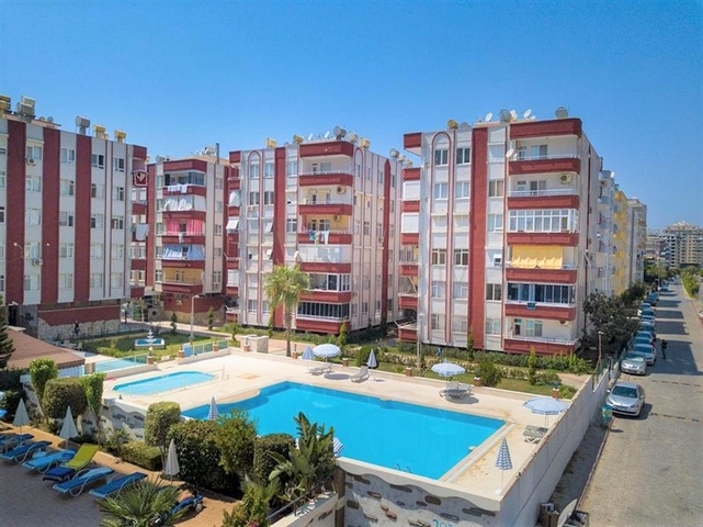 شقة 1+1 على بعد 150 متر فقط من البحر في منطقة محمودلار