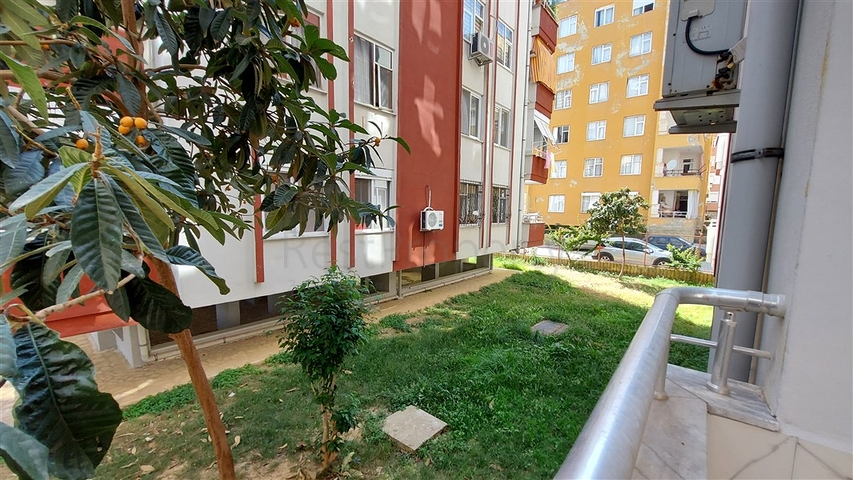 شقة 1+1 على بعد 150 متر فقط من البحر في منطقة محمودلار