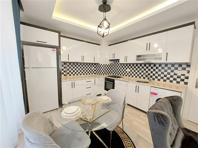 شقة 1+1 على بعد 150 متر فقط من البحر في منطقة محمودلار