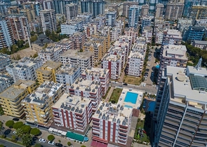 شقة 1+1 على بعد 150 متر فقط من البحر في منطقة محمودلار