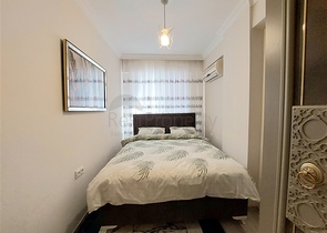 شقة 1+1 على بعد 150 متر فقط من البحر في منطقة محمودلار