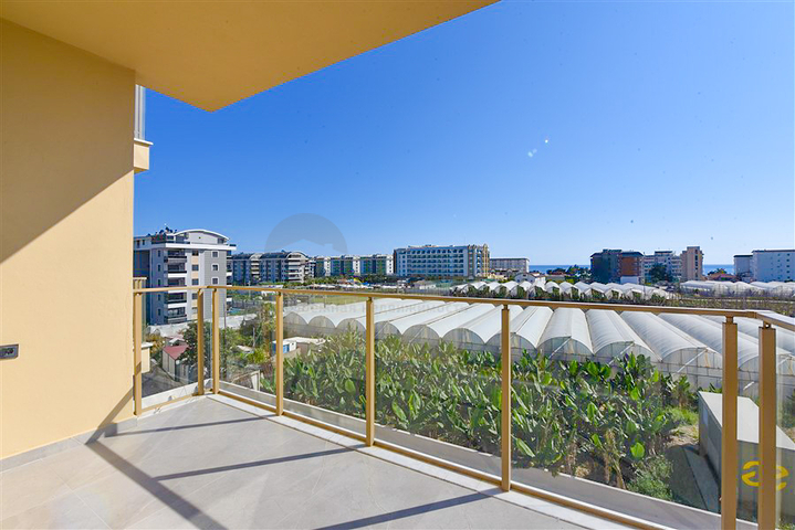 شقة 1+1 في منطقة كارجيجاك الخضراء