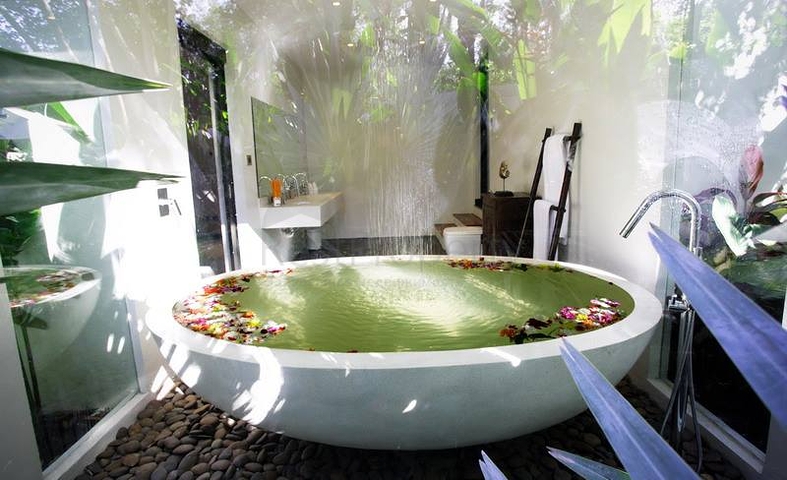 فيلات بحمام سباحة خاص في منطقة راواي المريحة