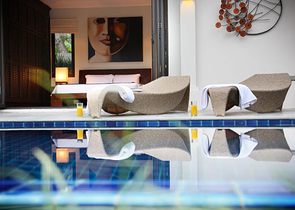 فيلات بحمام سباحة خاص في منطقة راواي المريحة