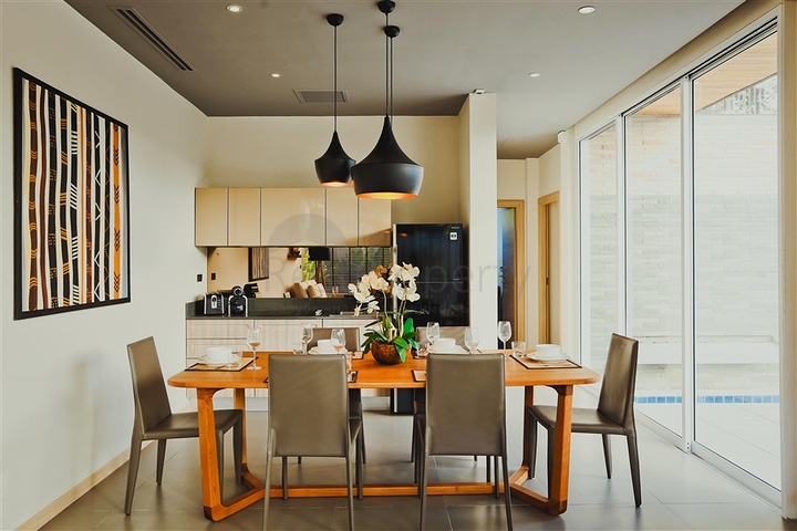 فيلات من ثلاث غرف نوم مع مسبح خاص على بعد 10 دقائق من البحر