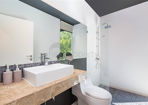 فيلات وشقق فاخرة في منطقة النخبة بانغ تاو