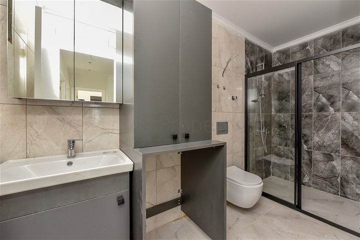 شقة فسيحة في مجمع جديد في منطقة أوبا