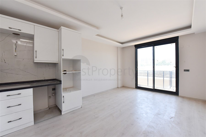 شقة 2 + 1 في منطقة مفتوحة لتسجيل تصريح إقامة غازي باشا