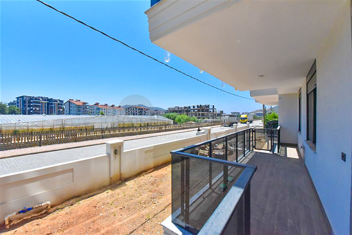 شقة 2 + 1 في منطقة مفتوحة لتسجيل تصريح إقامة غازي باشا