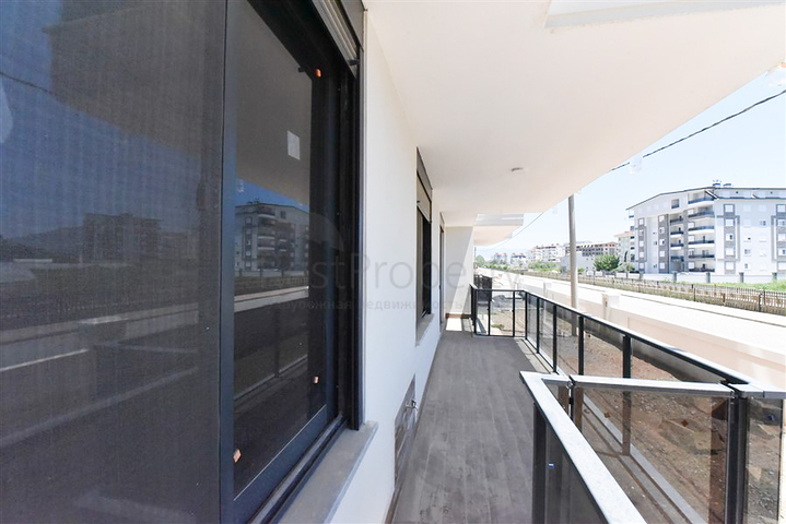 شقة 2 + 1 في منطقة مفتوحة لتسجيل تصريح إقامة غازي باشا