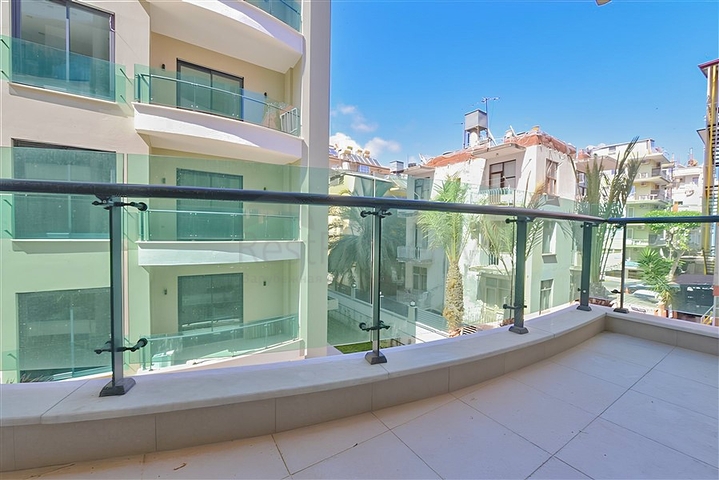 شقة 2 + 1 في وسط ألانيا