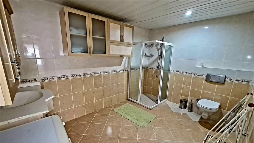 بنتهاوس واسع 3 + 1 مع مطبخ منفصل في منطقة النخبة في أوبا