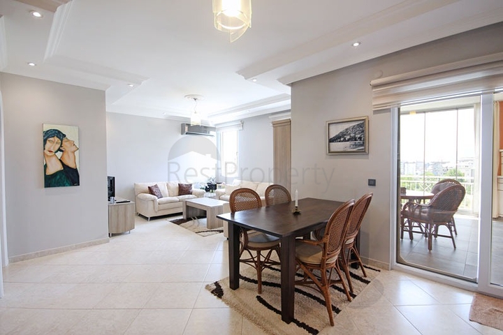 شقة فسيحة 2 + 1 في منطقة مفتوحة للحصول على تصريح إقامة توسمور