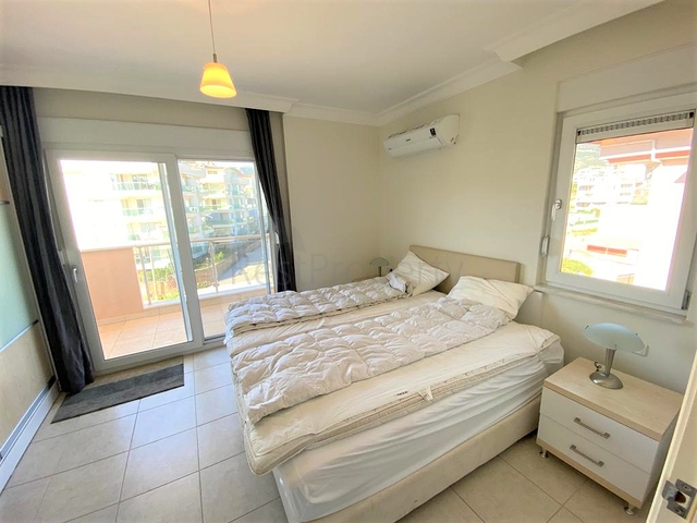 بنتهاوس مفروشة مشرقة من خمس غرف في منطقة أوبا