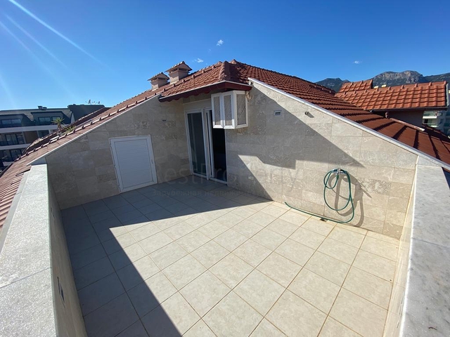 بنتهاوس مفروشة مشرقة من خمس غرف في منطقة أوبا