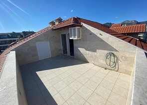 بنتهاوس مفروشة مشرقة من خمس غرف في منطقة أوبا