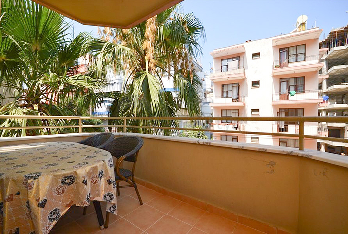 شقة 2+1 في وسط ألانيا